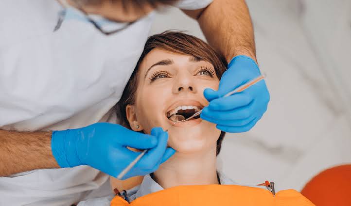 Essential Guide To Choosing The Right Dentist